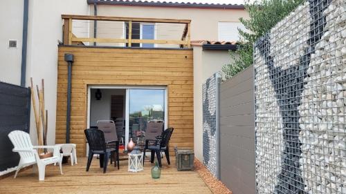 Gîte Du Soleil Maison lumineuse avec terrasse solarium parking privé Sorède france