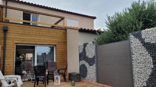 Maison de vacances Gîte Du Soleil Maison lumineuse avec terrasse solarium parking privé 15 Rue de la Garrigue Sorède