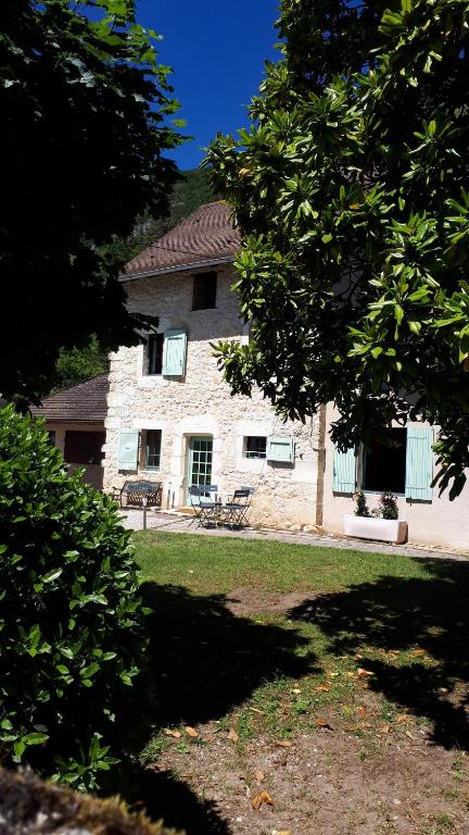 Maison de vacances Gîte entre Vignes et Montagne Route du Poulet, 01680 Lhuis