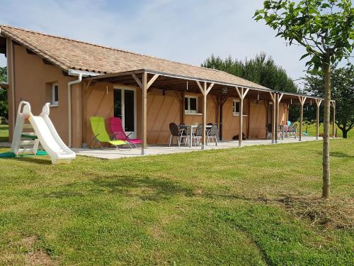 Gîte Équestre Domaine des Crins - Monpazier Capdrot france