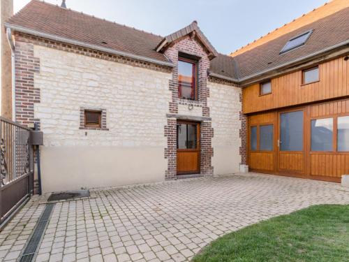 Gîte Estissac, 3 pièces, 4 personnes - FR-1-543-82 Estissac france