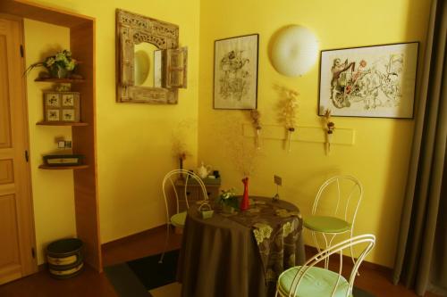 Maison de vacances Gîte et Chambre d'hôtes LES TROIS COLLINES CUISIAT 25 rue principale Cuisiat