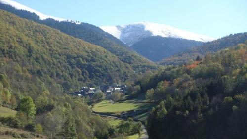 Chalet Gîte familial Fouga gites hameau de Pouy chemin de Serragnes Bareilles