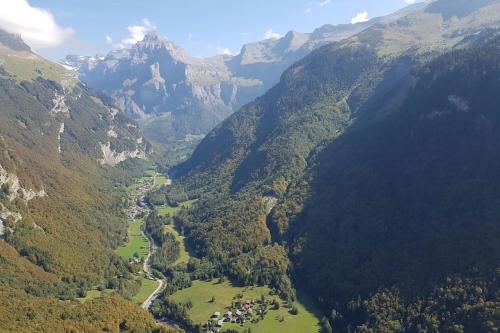 Gîte ferme en permaculture avec ses animaux Sixt-Fer-à-Cheval france