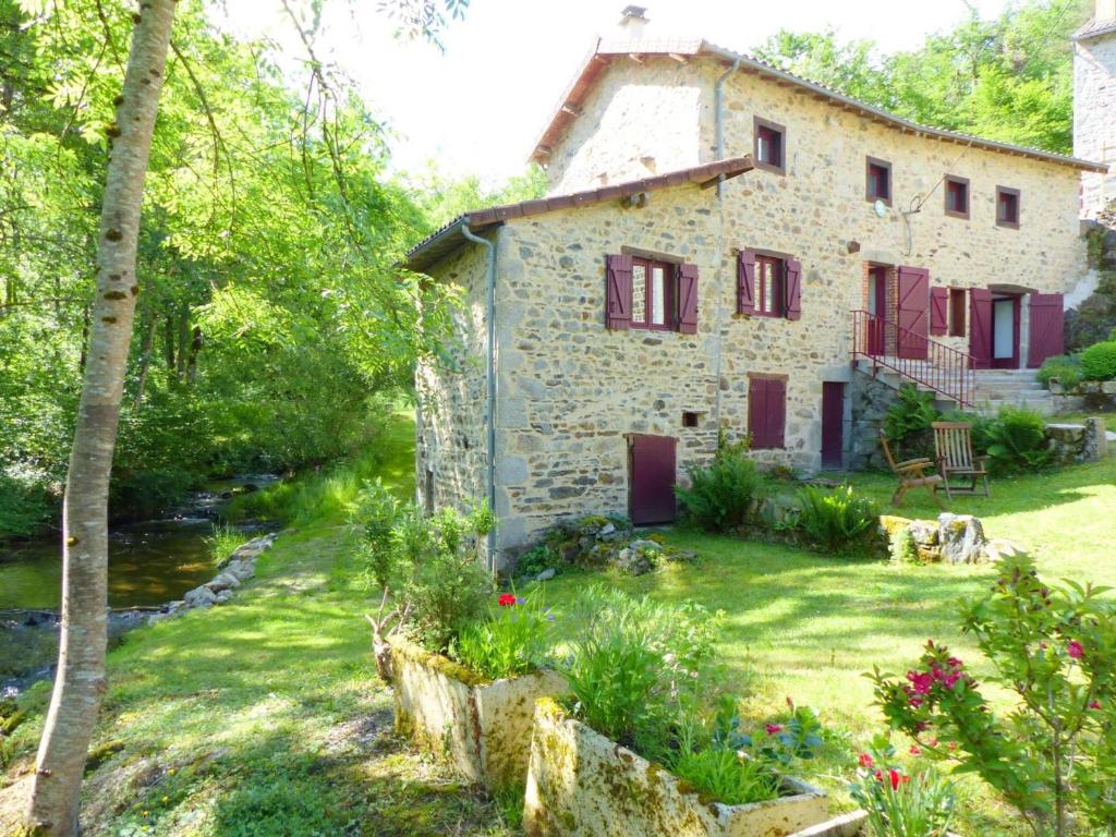 Maison de vacances Gîte Ferrières-sur-Sichon, 4 pièces, 8 personnes - FR-1-489-212 LE MOULIN DES THONS, 03250 Ferrières-sur-Sichon