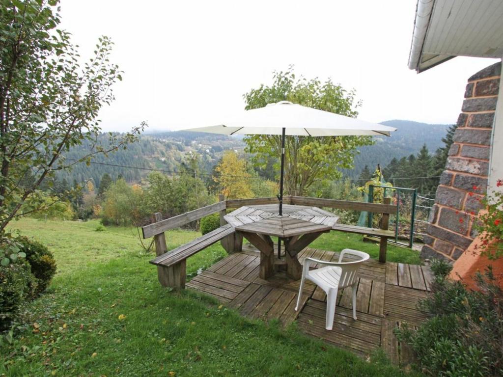 Maison de vacances Gîte Gérardmer, 2 pièces, 2 personnes - FR-1-589-133 127 chemin des Rochottes, 88400 Gérardmer