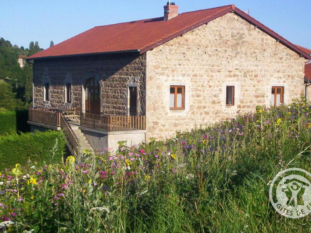 Maison de vacances Gîte Gumières, 6 pièces, 11 personnes - FR-1-496-148 Le Bourg, 42560 Gumières