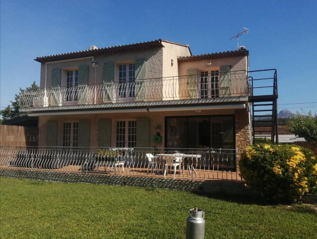 Maison de vacances GITE HISTOIRE DE FAMILLE 333 Chemin de la Vallée, 13400 Aubagne