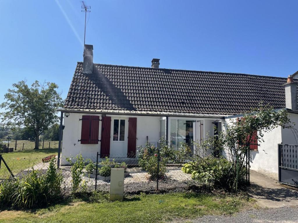 Maison de vacances Gîte Isle-et-Bardais, 3 pièces, 5 personnes - FR-1-489-389 336 chemin des écossats, 03360 Isle-et-Bardais