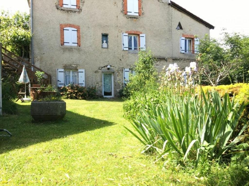 Maison de vacances Gîte Jullianges, 1 pièce, 2 personnes - FR-1-582-237 Fontannes, 43500 Jullianges