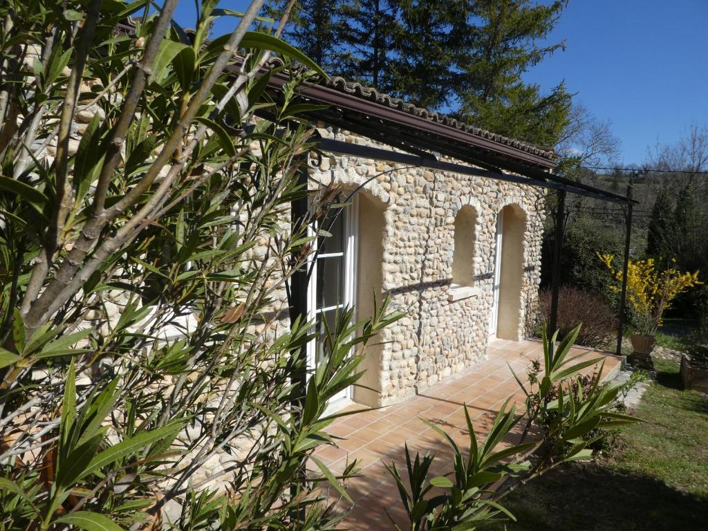 B&B / Chambre d'hôtes Gîte L'auguste Maison d'Hôtes Chemin Val Notre Dame, 04210 Valensole