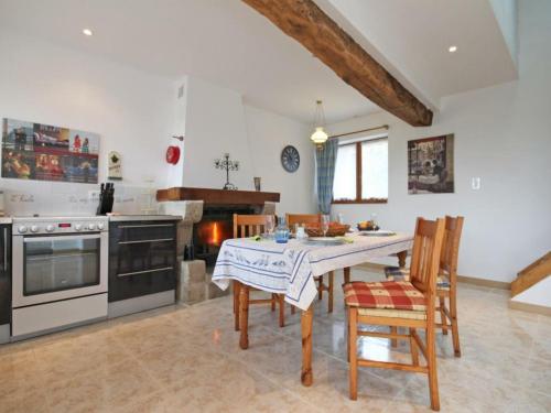 Gîte L'Épinay-le-Comte, 2 pièces, 2 personnes - FR-1-497-63 LʼÉpinay-le-Comte france