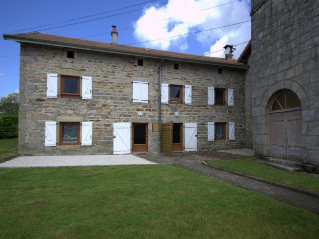 Maison de vacances Gîte La Chambonie, 3 pièces, 4 personnes - FR-1-496-198 Le bourg, 42440 La Chambonie