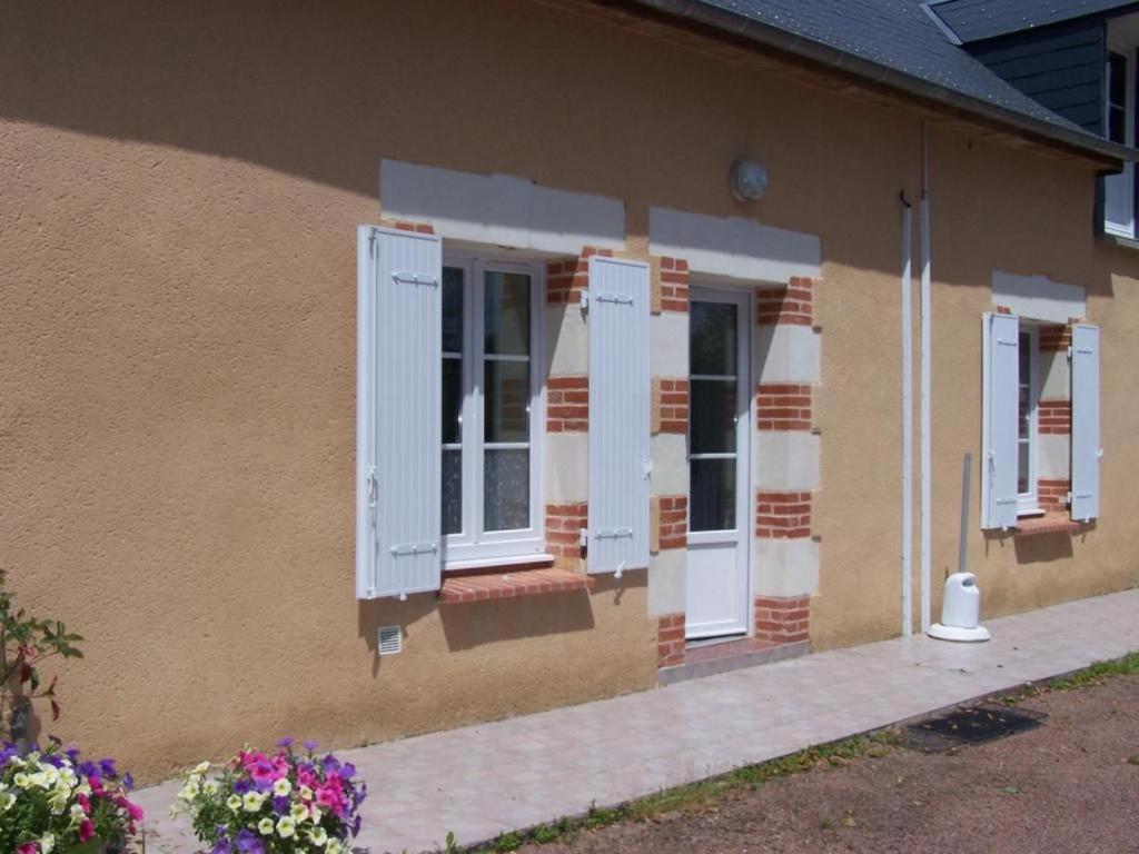 Maison de vacances Gîte La Chapelle-aux-Choux, 3 pièces, 4 personnes - FR-1-410-155 Les Hêtres, 72800 La Chapelle-aux-Choux