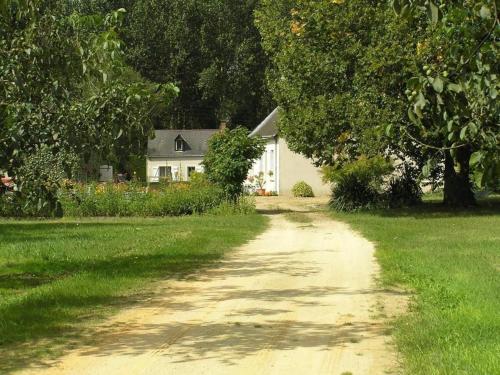 Maison de vacances Gîte La Chapelle-aux-Choux, 3 pièces, 6 personnes - FR-1-410-141 Aux Grands Hêtres La Chapelle-aux-Choux