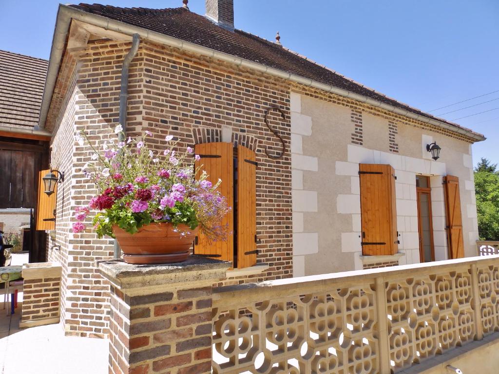 Maison de vacances GITE LA COLIN'OTHE 33 Rue Jean Thomas Bonnemain, 10190 Bucey-en-Othe