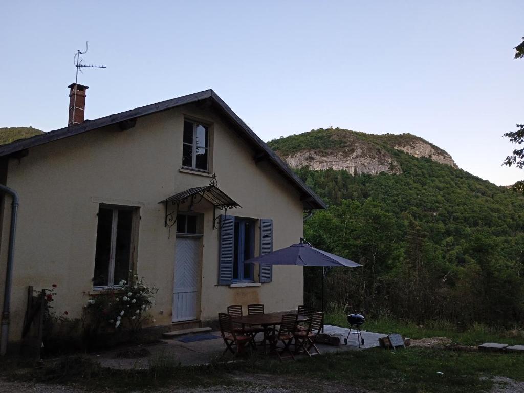 Maison de vacances gite la cordée Chemin de Buclans, 39170 Lavans-lès-Saint-Claude