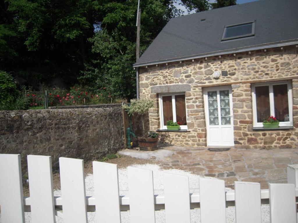 Maison de vacances Gite La Forge 1 Montgiroux, 53240 Alexain