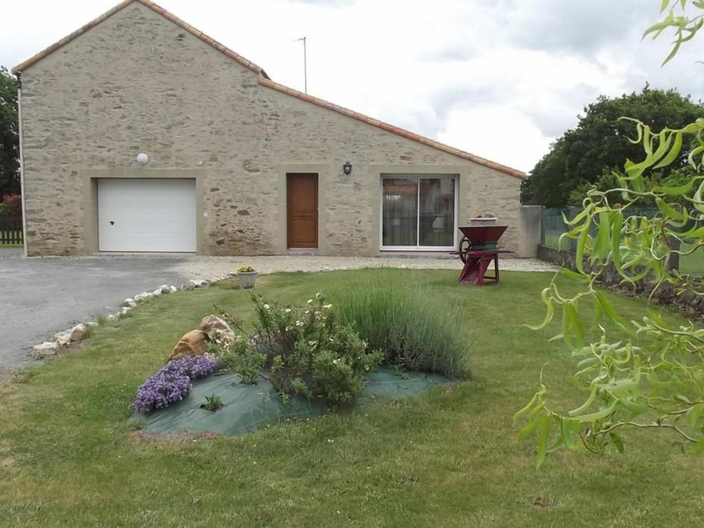 Maison de vacances Gîte La Garnache, 4 pièces, 7 personnes - FR-1-426-131 Le Plessis, 85710 La Garnache