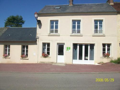 Gîte La Mesnière, 5 pièces, 12 personnes - FR-1-497-65 La Mesniere france