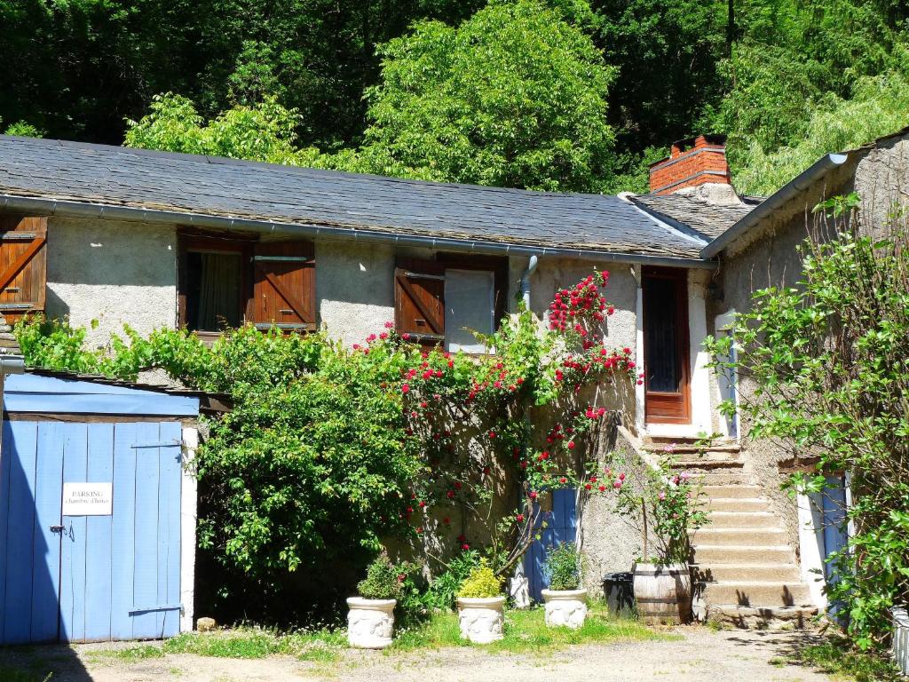 Maison de vacances Gîte La Petite Maison du Meunier Le Moulin du Barthas, 81360 Montredon-Labessonnié