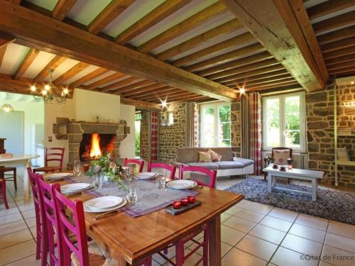 Gîte La Sauvagère, 6 pièces, 10 personnes - FR-1-497-121 La Sauvagère france