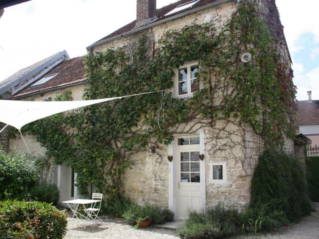 Maison de vacances Gîte Landreville, 4 pièces, 6 personnes - FR-1-543-146 14 rue de la Vieille Halle LANDREVILLE, 10110 Landreville