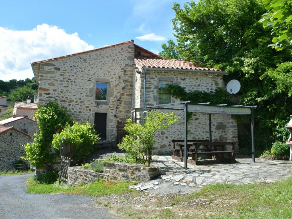 Maison de vacances Gîte Langeac, 3 pièces, 4 personnes - FR-1-582-124 Jahon, 43300 Langeac