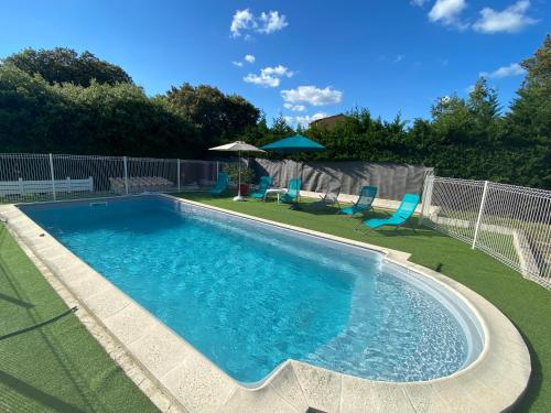 Appartements GITE LAVANDE avec piscine privée CLASSÉ 4 Étoiles L'Hardy Lagorce