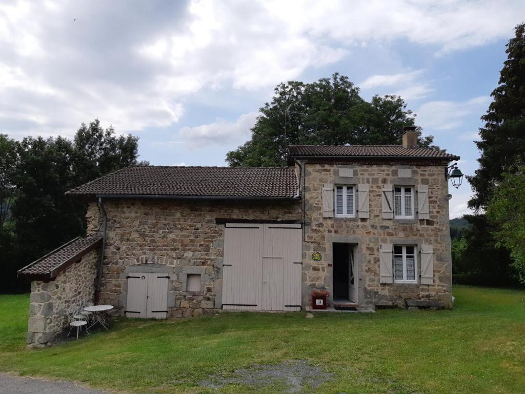 Maison de vacances Gîte Lavoine, 4 pièces, 6 personnes - FR-1-489-136 LE BOURG, 03250 Lavoine