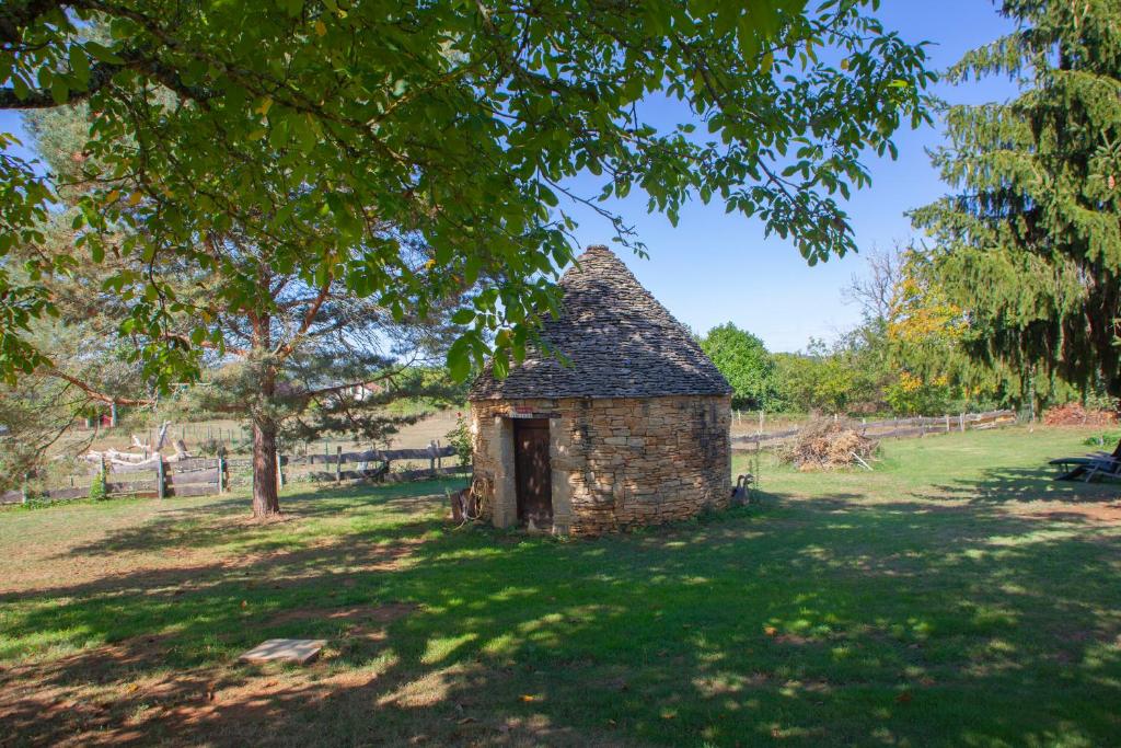 Maison de vacances Gite Le Bon Chemin Lieu dit Mathevies, 148 Chemin Calmeilles, 24200 Fage
