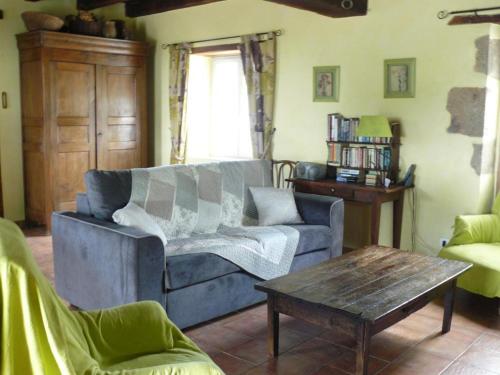 Gîte Le Brethon, 3 pièces, 4 personnes - FR-1-489-238 Le Brethon france