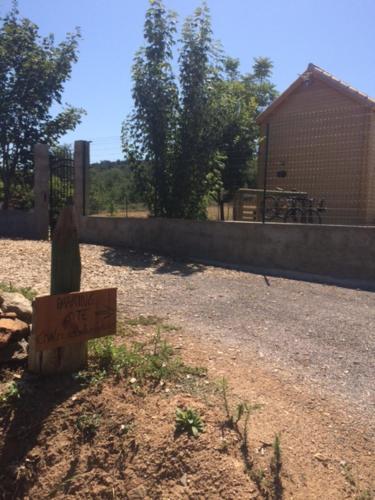 Appartement Gîte le châlet des milles et un chemins lieu dit l'auxineill 10 vieux chemin de camelas Castelnou