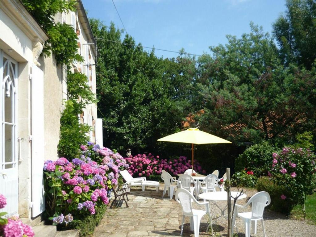 Maison de vacances Gîte Le Champ-Saint-Père, 4 pièces, 8 personnes - FR-1-426-239 La Garneraie, 85540 Le Champ-Saint-Père