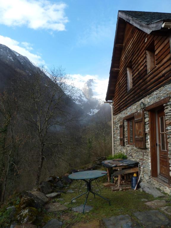 Maison de vacances gite le Clot vallée d'Angouls ferme de Yak Riberot, 09140 Seix