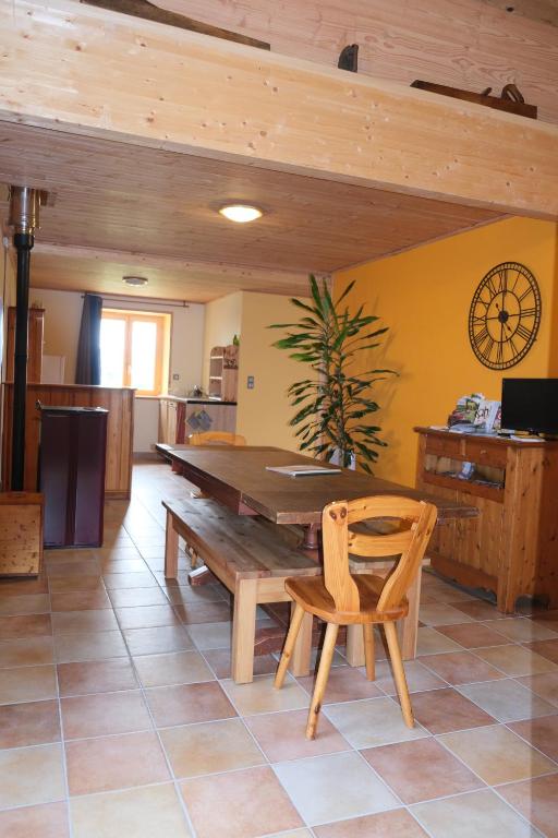 Maison de vacances Gîte Le Corral 405 chemin de petit ceintres, 07300 Cheminas