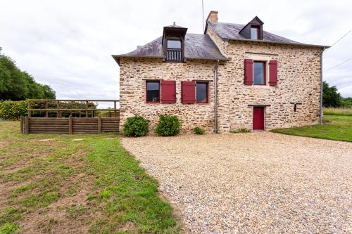 Gite Le Cosseen - Maison de caractère - Grand jardin Cossé-le-Vivien france