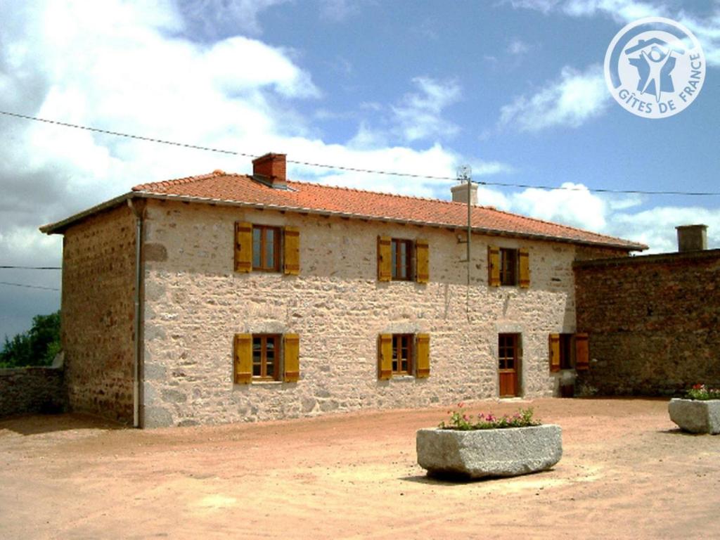 Maison de vacances Gîte Le Crozet, 5 pièces, 12 personnes - FR-1-496-100 Les jolards, 42310 Le Crozet