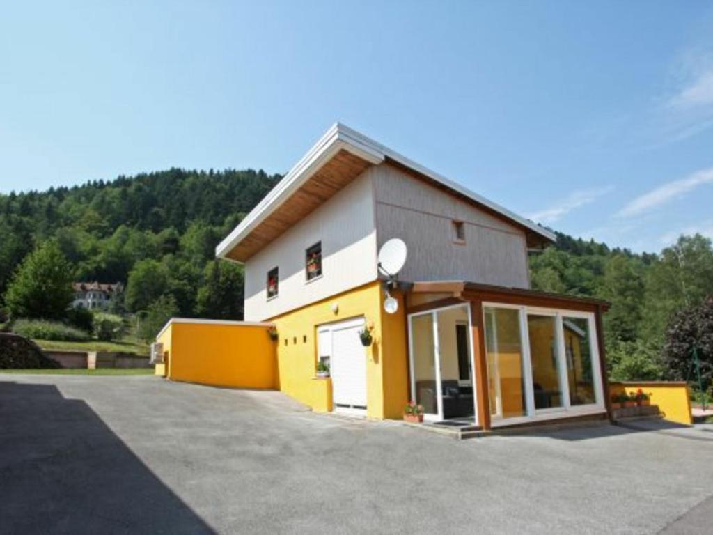 Maison de vacances Gîte Le Menil, 3 pièces, 6 personnes - FR-1-589-111 2 Rue des Reucy, 88160 Le Ménil