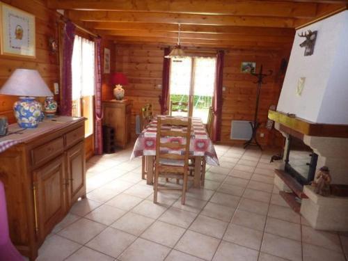 Maison de vacances Gîte Le Menil, 5 pièces, 5 personnes - FR-1-589-107 6 Chemin du Rocher Le Ménil