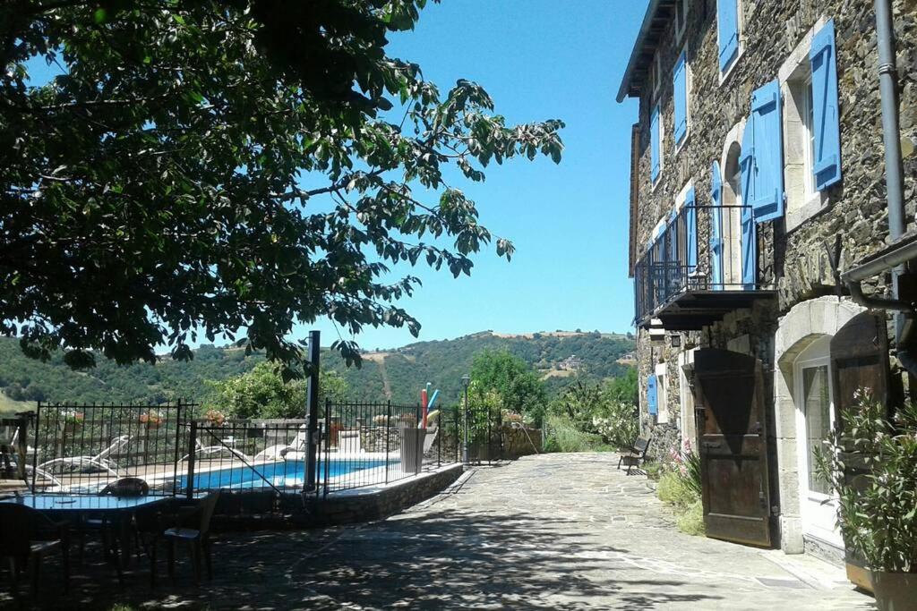 Appartement Gîte le Rouvelet, vue imprenable, piscine Rouvelet, 12430 Ayssènes-la-Bacaresse