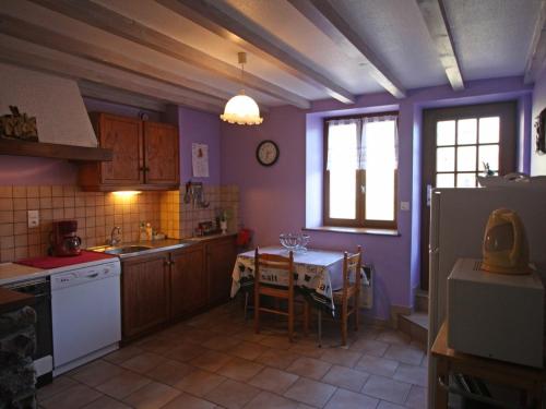 Maison de vacances Gîte Le Val-d'Ajol, 5 pièces, 10 personnes - FR-1-589-139 Leyval Le Val-dʼAjol