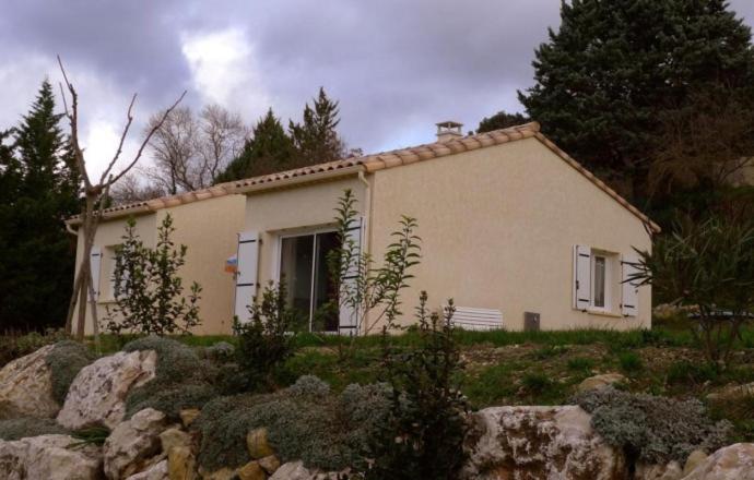 Maison de vacances Gite Les Aubepines hameau de Prades Chemin des puits, 30580 Lussan