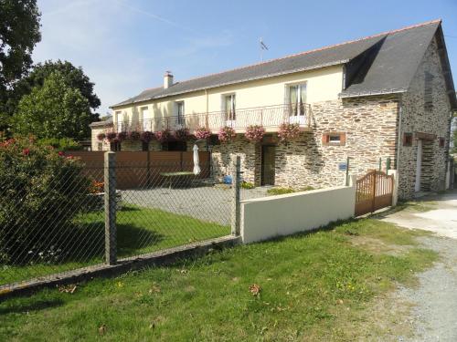 Gîte les blés dorés à 7 km de DERVAL. Conquereuil france