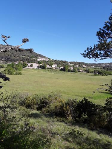 Gite les Cigales Châteauvieux france