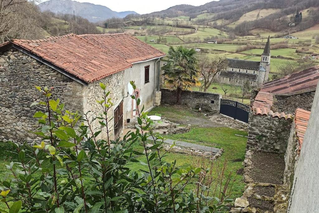 Maison de vacances Gîte Les Coustaous au coeur de la nature 29 Chemin des Coustaous, 65370 Sost