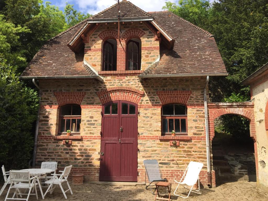 Maison de vacances Gîte Les Ecuries du Manoir de Bénédicte Les Planches, 61430 Cahan