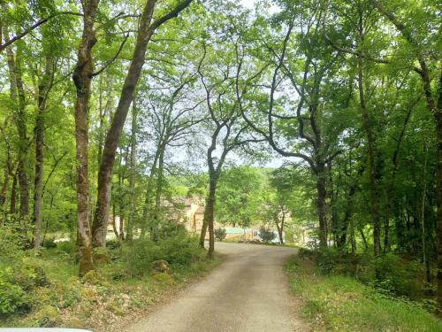 Appartement Gîte LES ÉRABLES Studio - DOMAINE DE CABAN 500 chemin de Cabant, route de Saint Meyme Mauzac-et-Grand-Castang