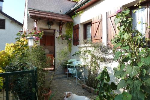 Maison de vacances Gîte Les Iris 44, bis rue de Montbarbin Crécy-la-Chapelle