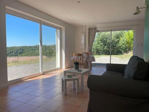 Gîte Les Mimosas - 2 à 4 personnes - Vue imprenable Largentière france